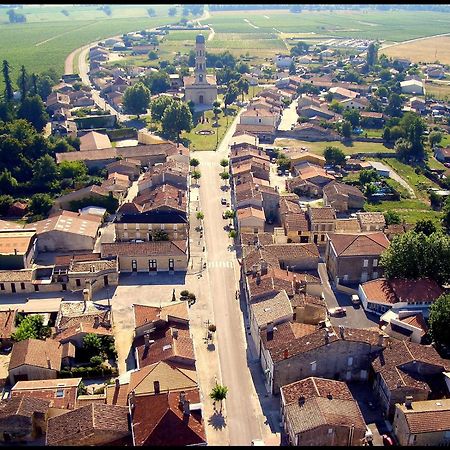 Bed and Breakfast Le Medoc De Maxou Lamarque Екстер'єр фото